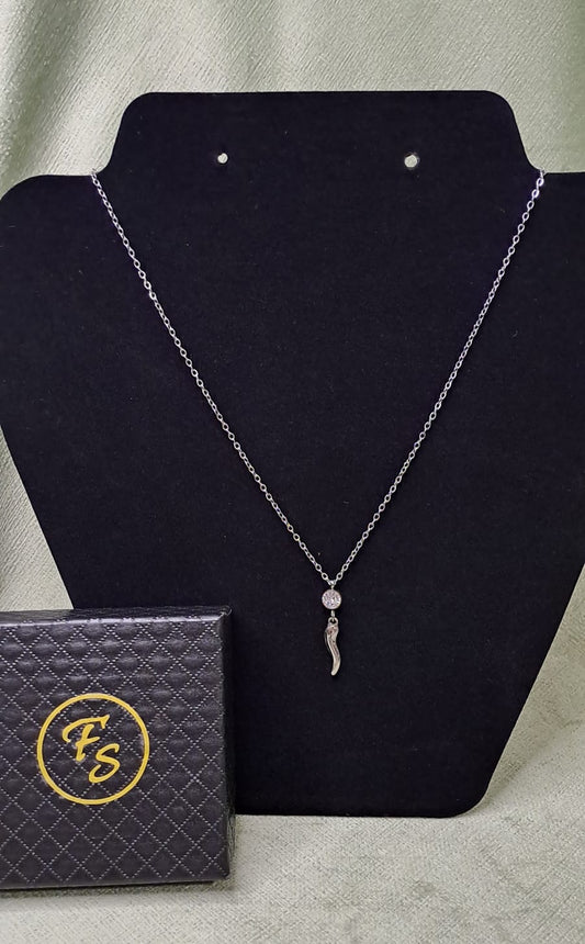 COLLANA CON PUNTO LUCE E CORNO